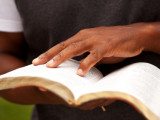 man_reading_bible